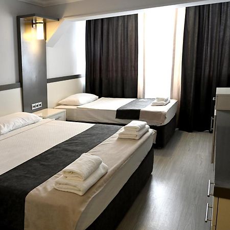 Roxx Royal Hotel 库萨达斯 外观 照片