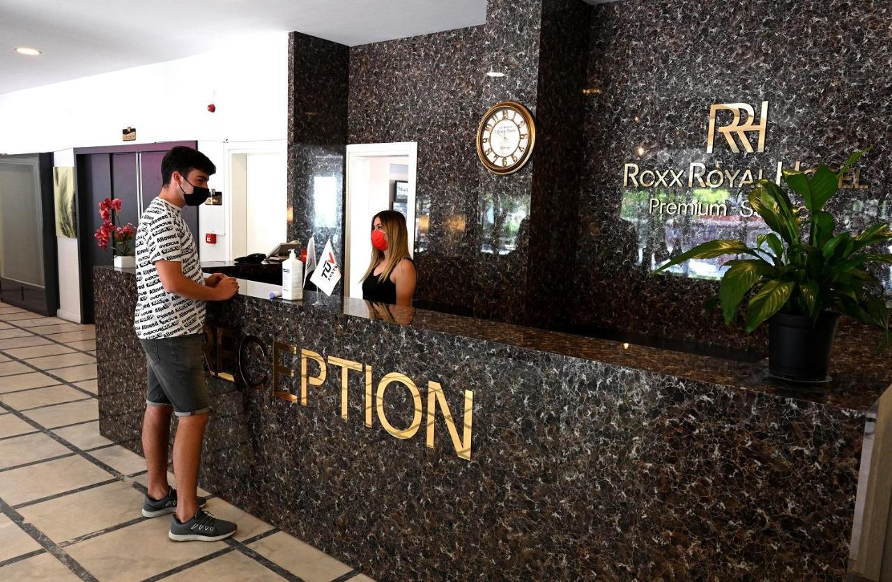 Roxx Royal Hotel 库萨达斯 外观 照片