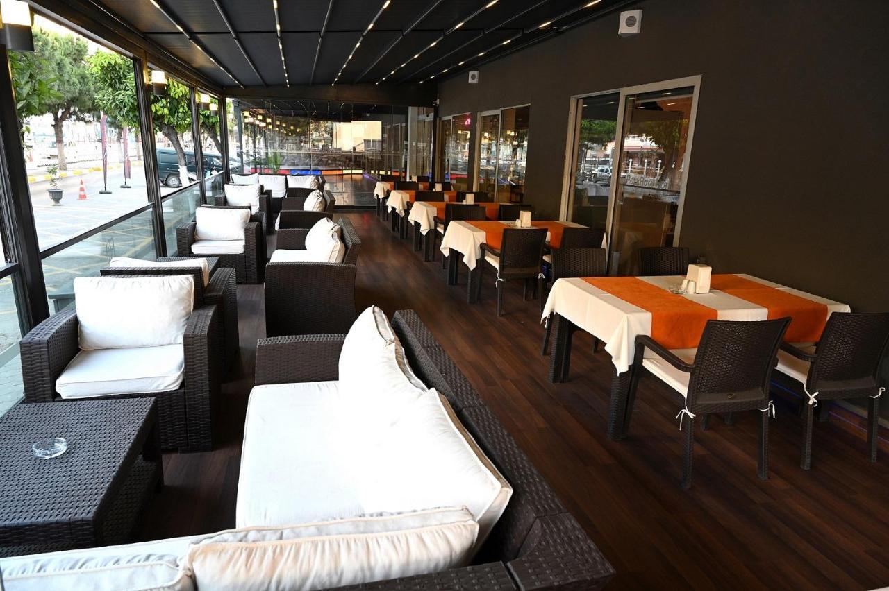 Roxx Royal Hotel 库萨达斯 外观 照片