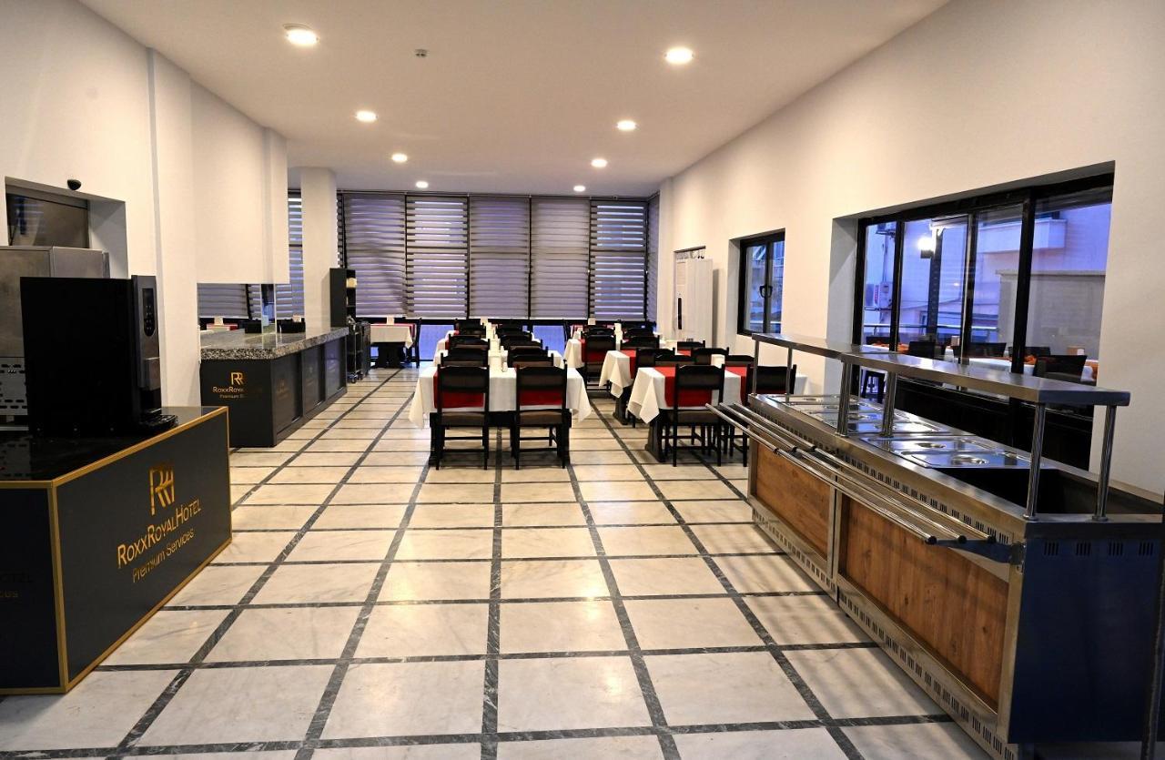 Roxx Royal Hotel 库萨达斯 外观 照片